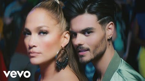 gonna jlo versace nel videose acabo el amor|Así suena 'Se acabó el amor', lo nuevo de Abraham Mateo con .